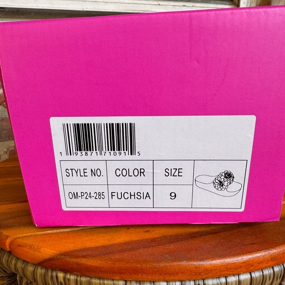 Olivia Miller Pink Platform Mules with Floral Embellishment - Picture 5 of 12